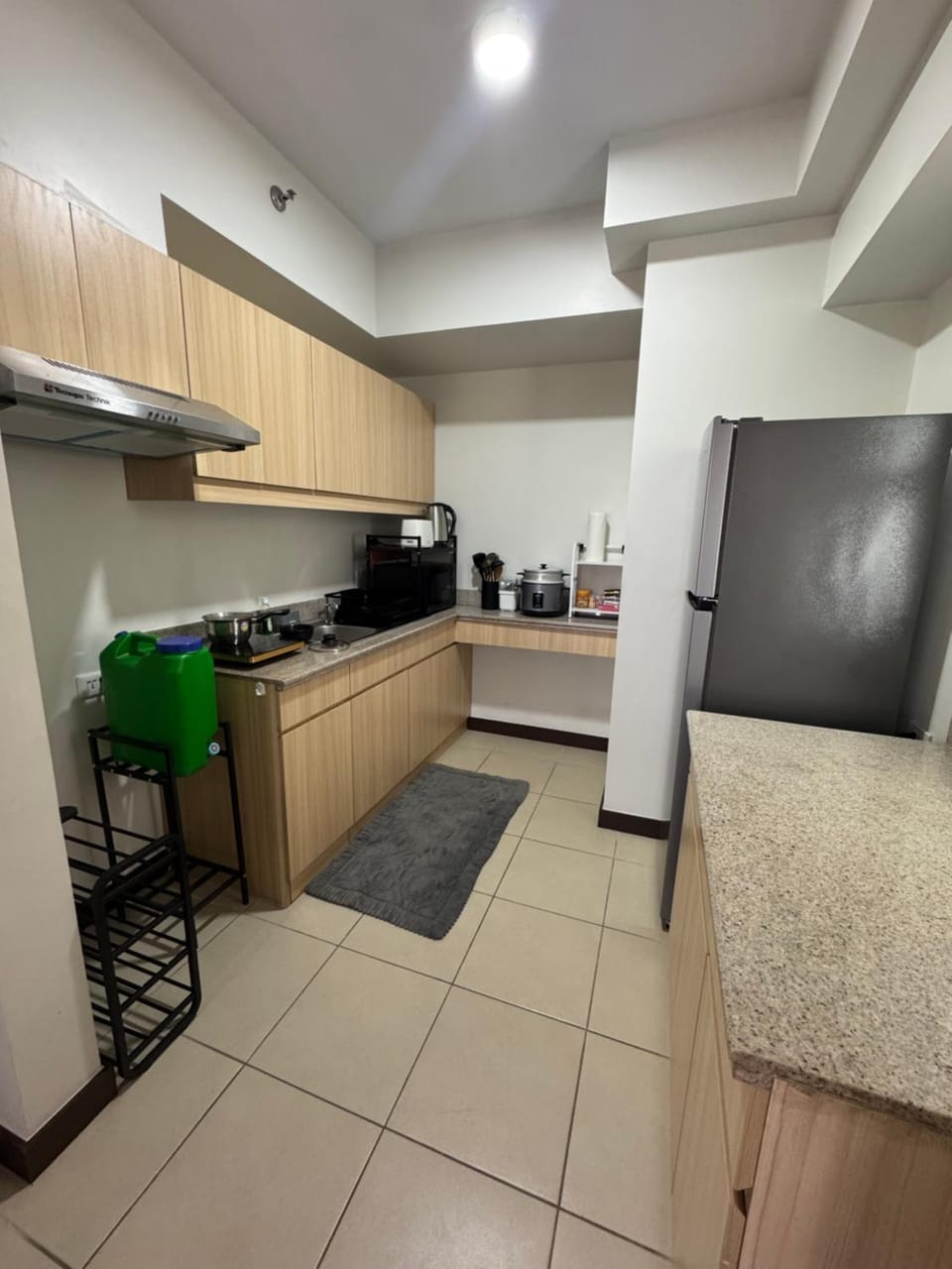 J Suite Apartment in Muntinlupa