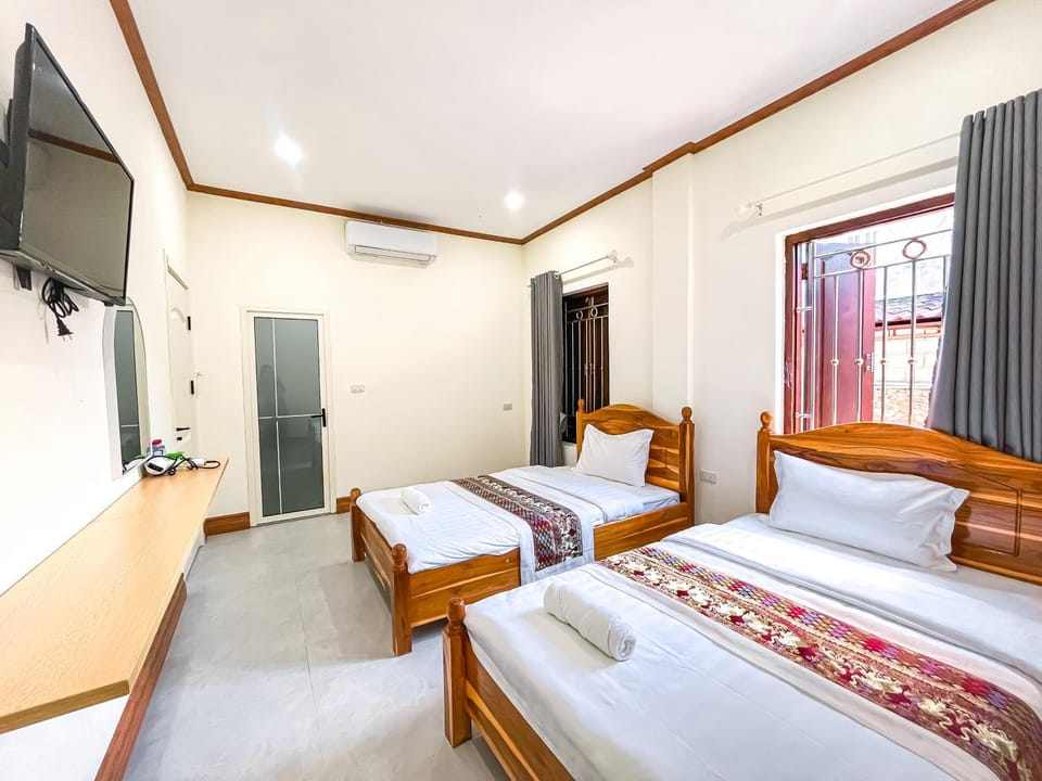 Atsalin Guesthouse Bed and Breakfast in Luang Prabang