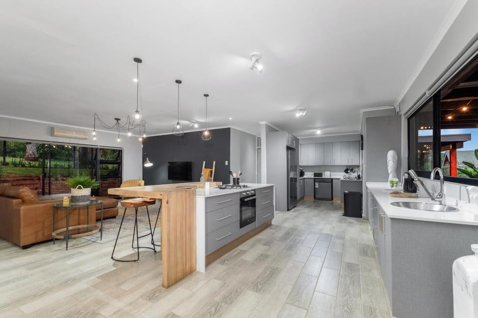 Living room, kitchen