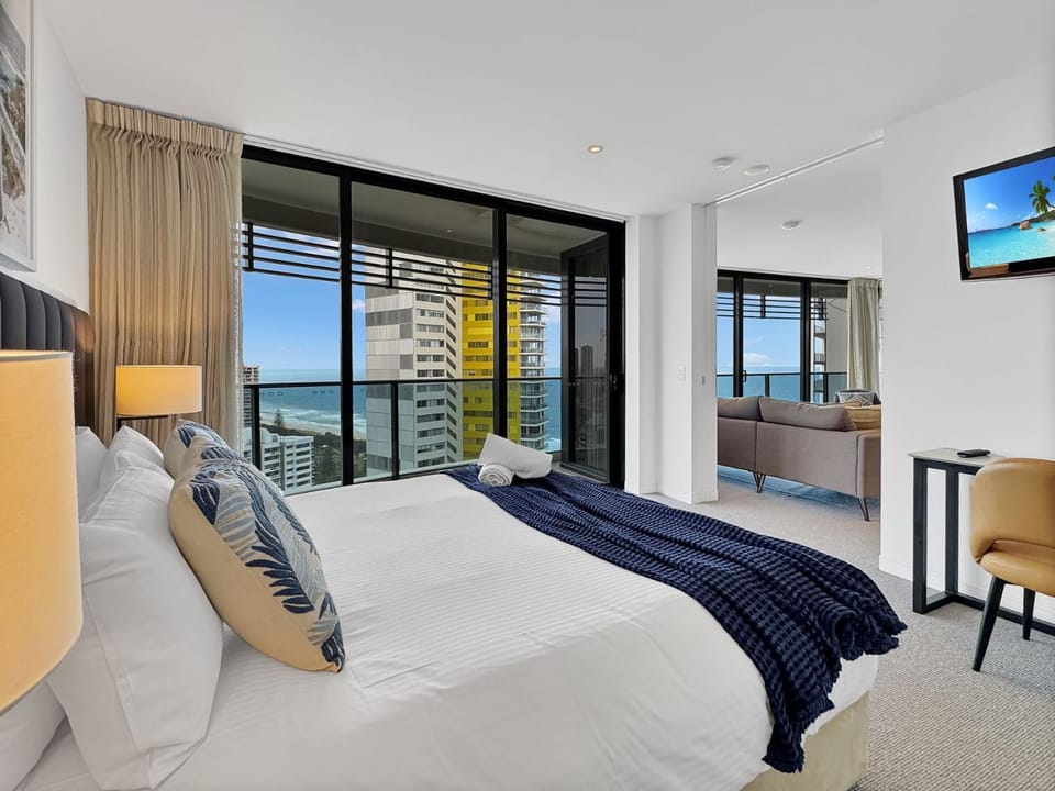 Unit 2402 Oracle Tower 1 Level 24 Apartment in Gold Coast