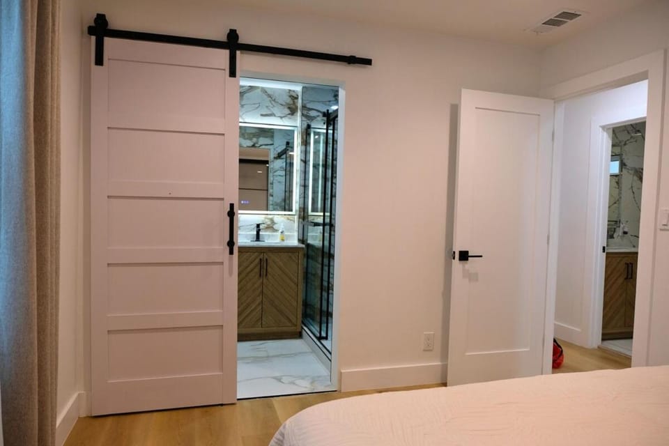 Bathroom, Bedroom