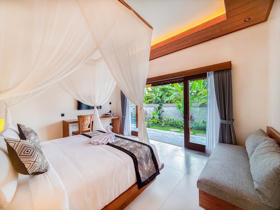 Bed, Photo of the whole room, Bedroom