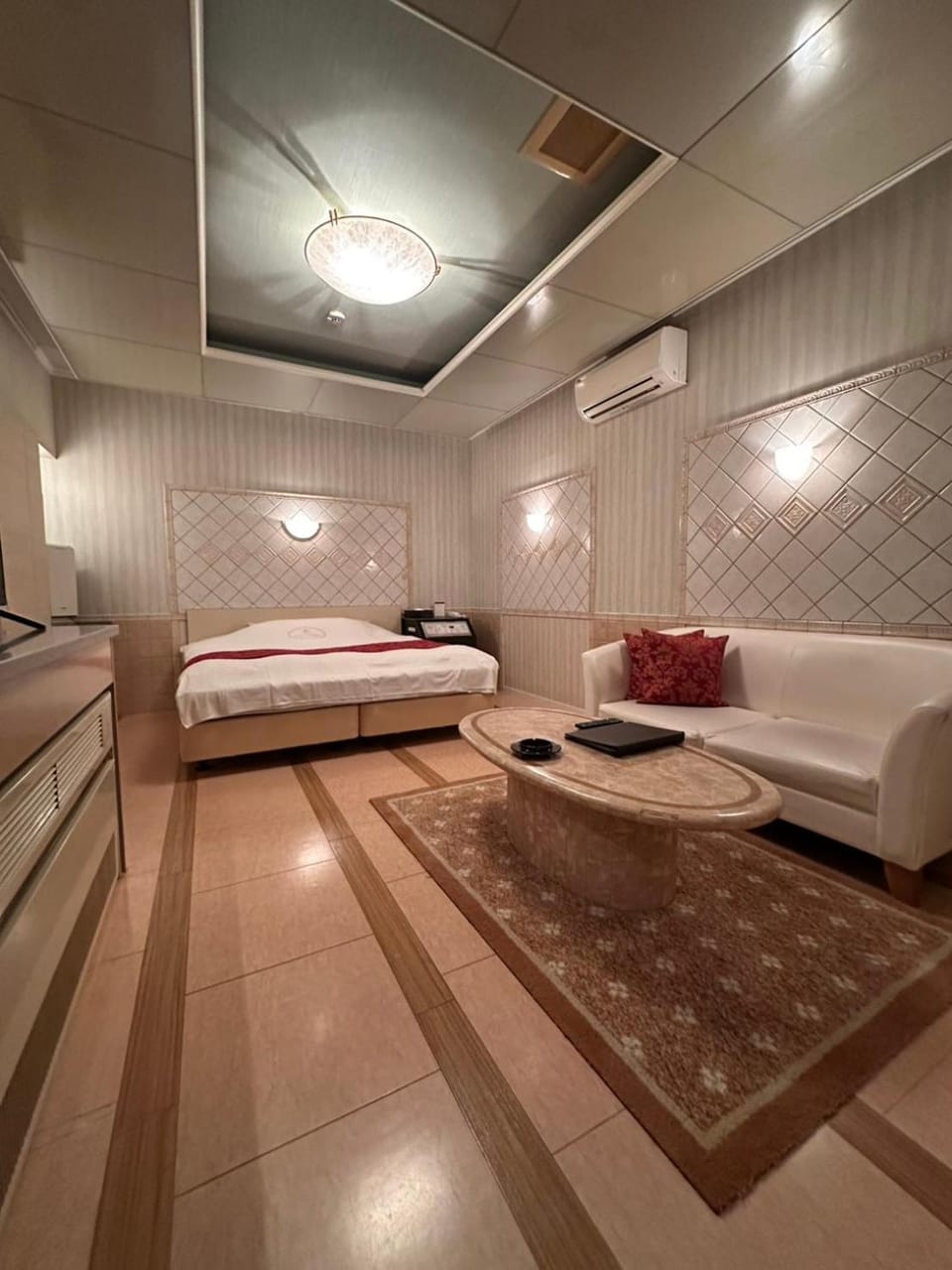 Shower, Toilet, Bathroom, Photo of the whole room, internet, room service, air conditioner
