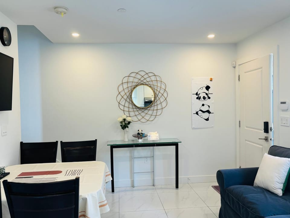 Brand new 2Bedroom mini House near UBC Apartment in Vancouver
