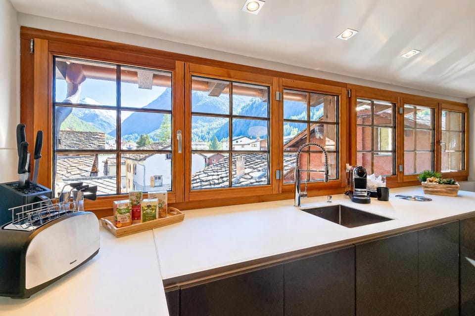 Natural landscape, Kitchen or kitchenette, kitchen