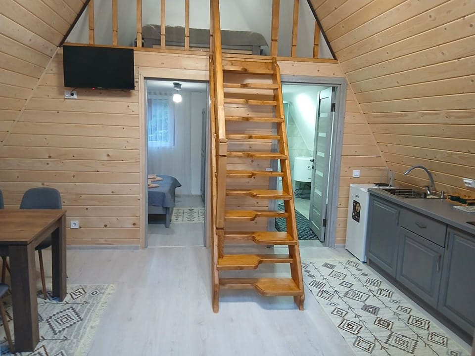 TV and multimedia, Kitchen or kitchenette, Dining area