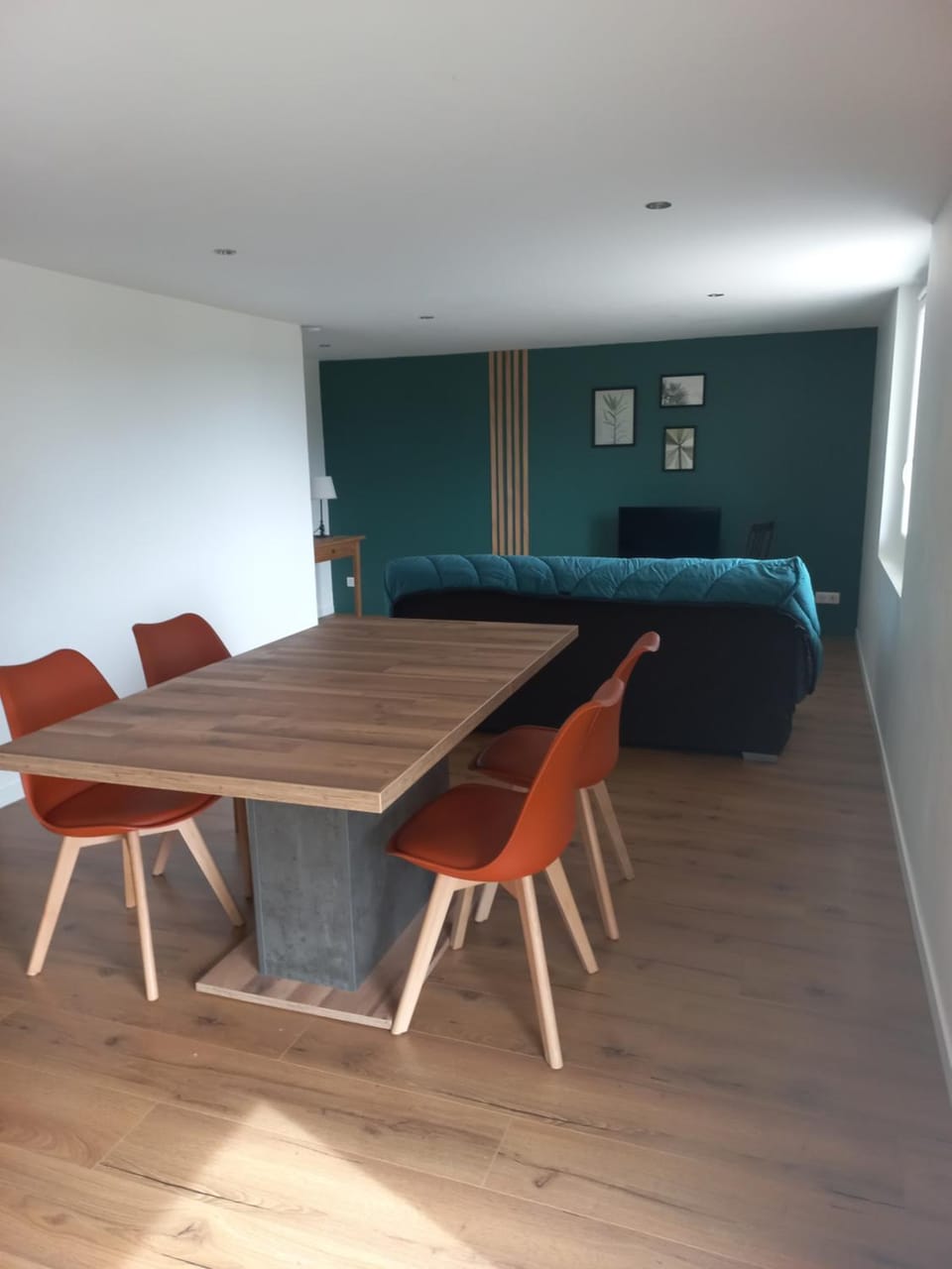 Communal lounge/ TV room, Seating area, Dining area