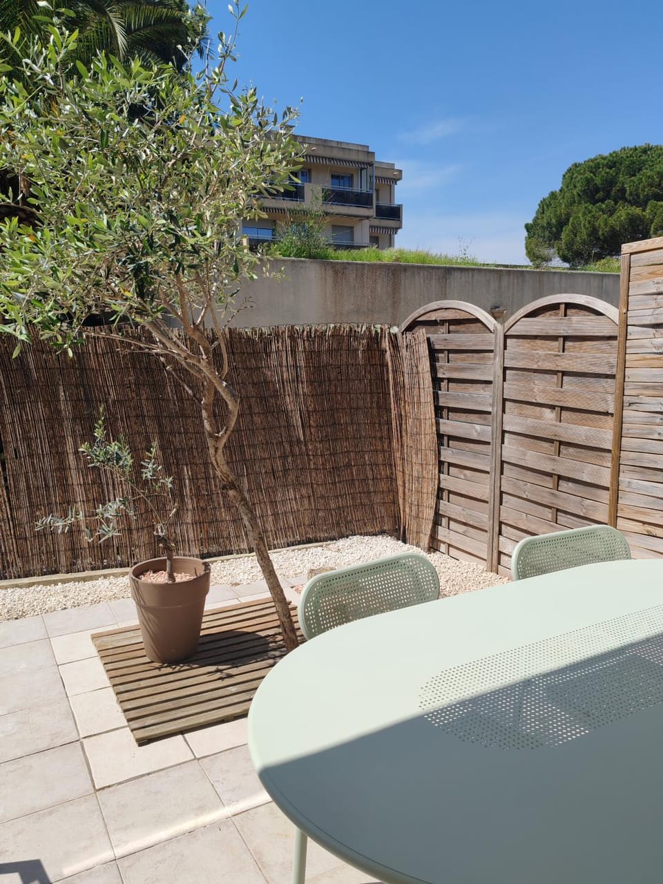 Balcony/Terrace, Dining area