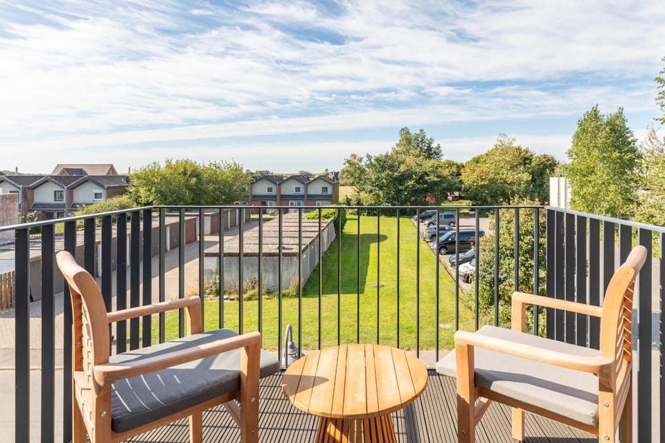 Apartmenthaus vor den Halligen Sandbank de Luxe Apartment in Nordstrand