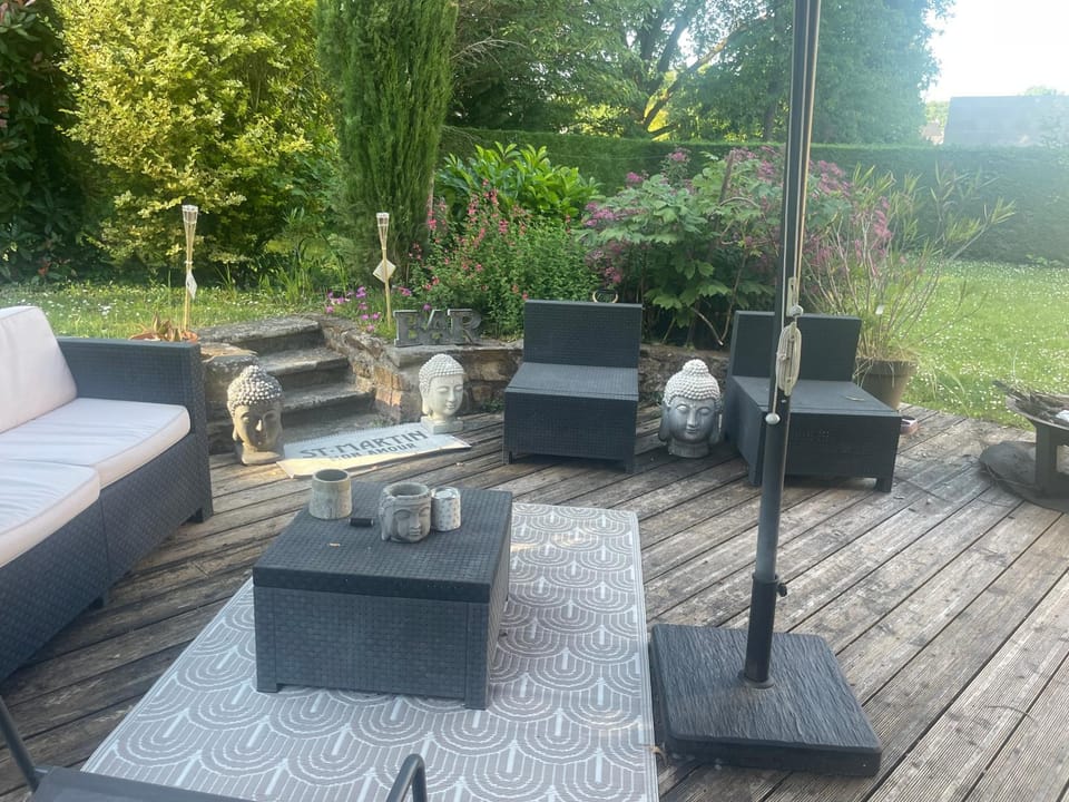 Maison L Vacation rental in Pays de la Loire