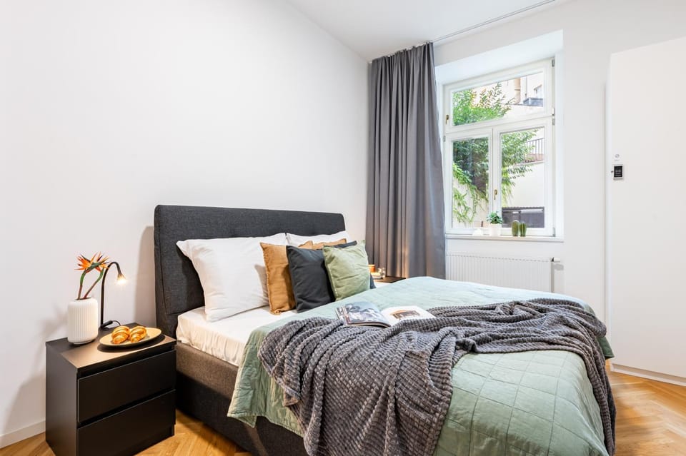 Bed, Bedroom