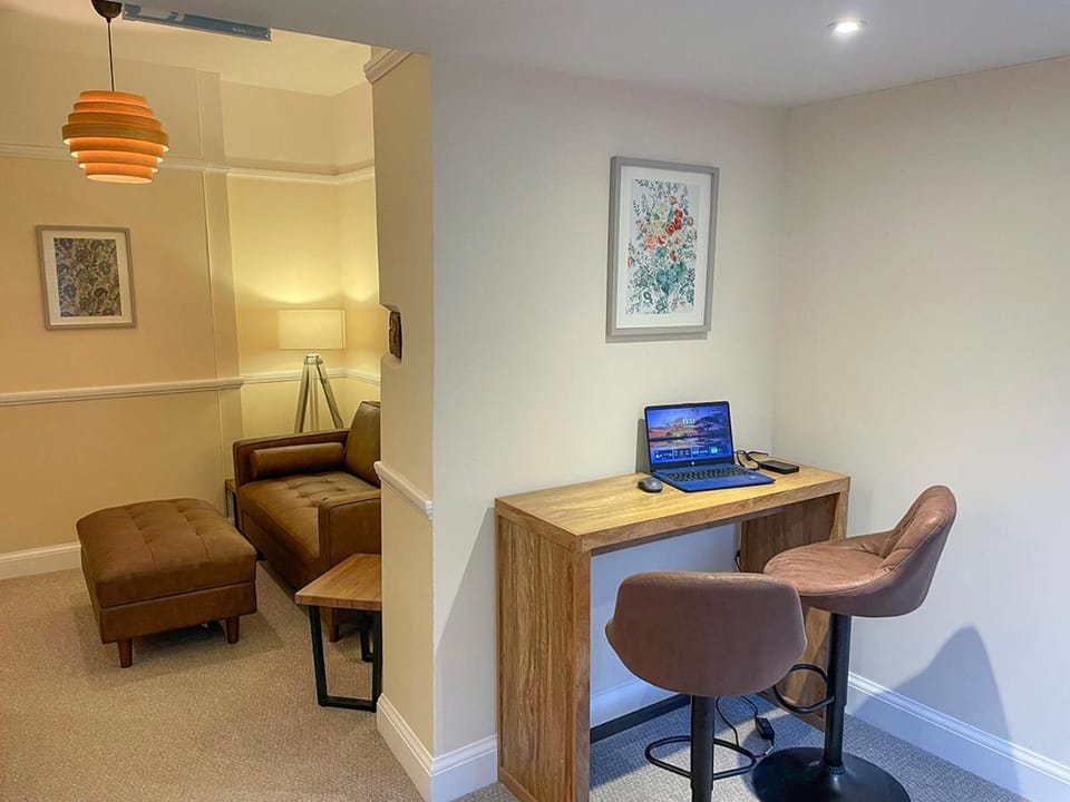 Westwood Boutique Aparthotel by Birch Stays Hotel in Glossop