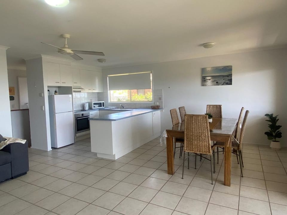 3-36 Manooka Drive - Rainbow Beach - Sea Views and breezes Apartment in Rainbow Beach