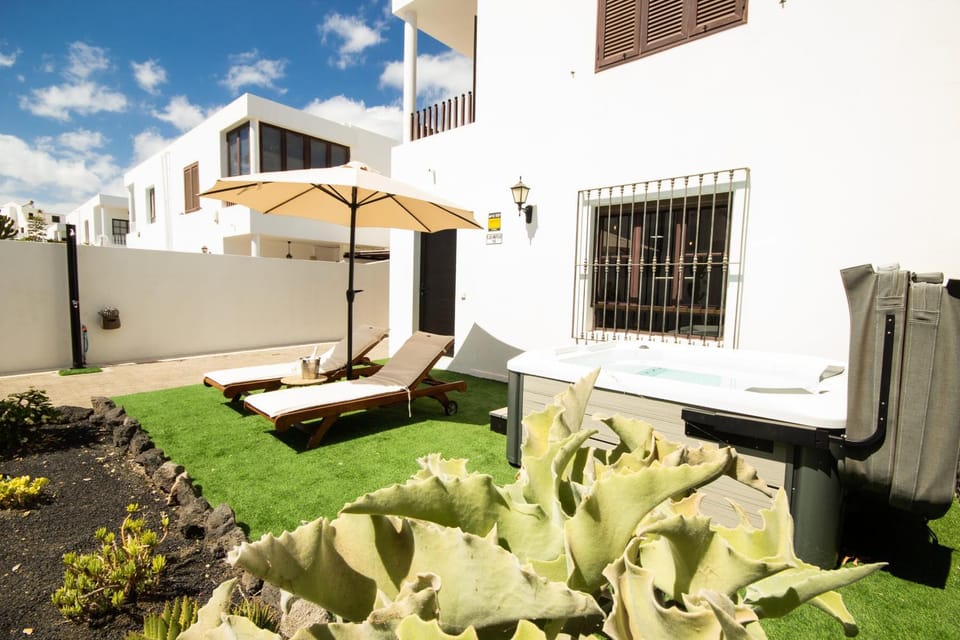 Casa Amapolas 14 - By AZ Rentals Villa in Puerto del Carmen