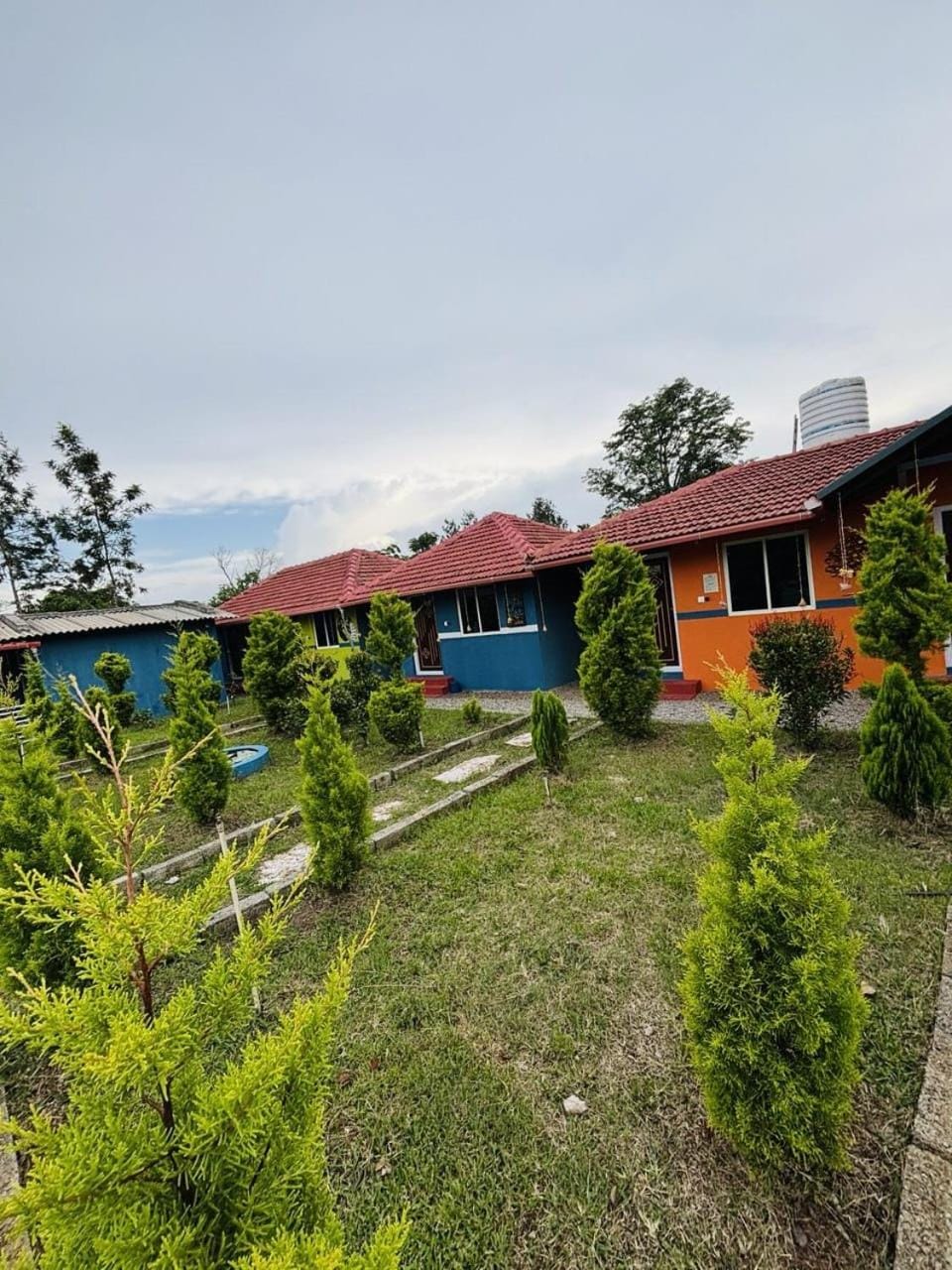 Property building, Day, Garden, Garden view