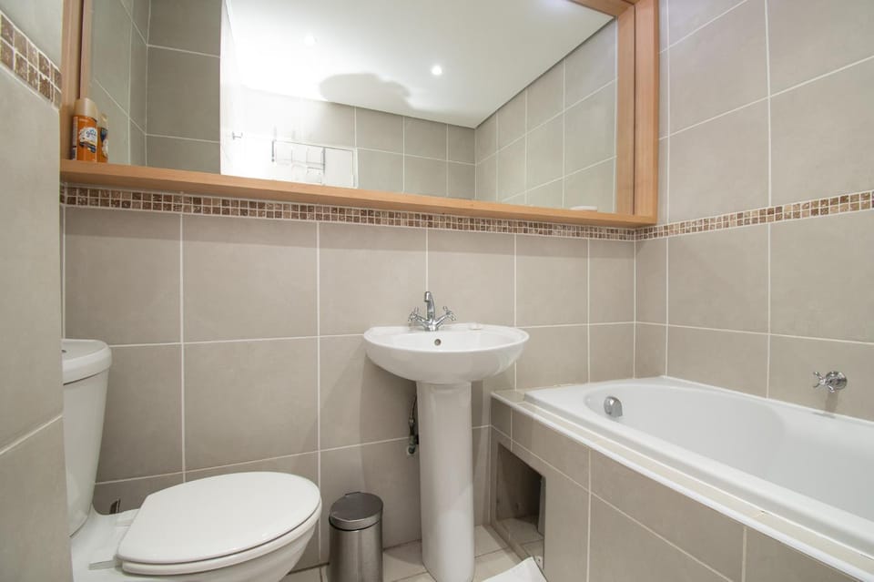 Toilet, Bathroom, Bath