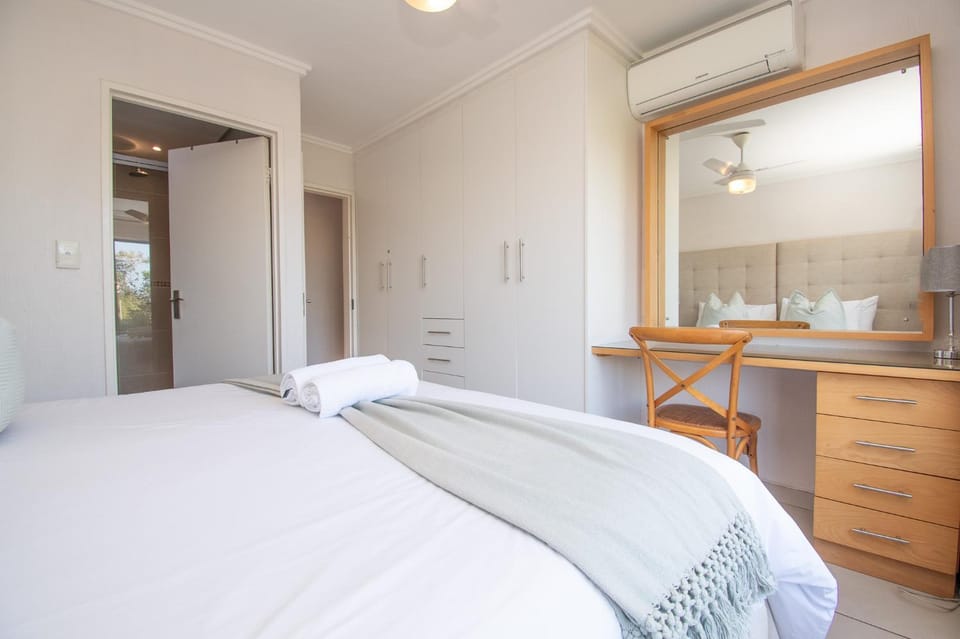 Bed, Photo of the whole room, Bedroom, towels, wardrobe, air conditioner