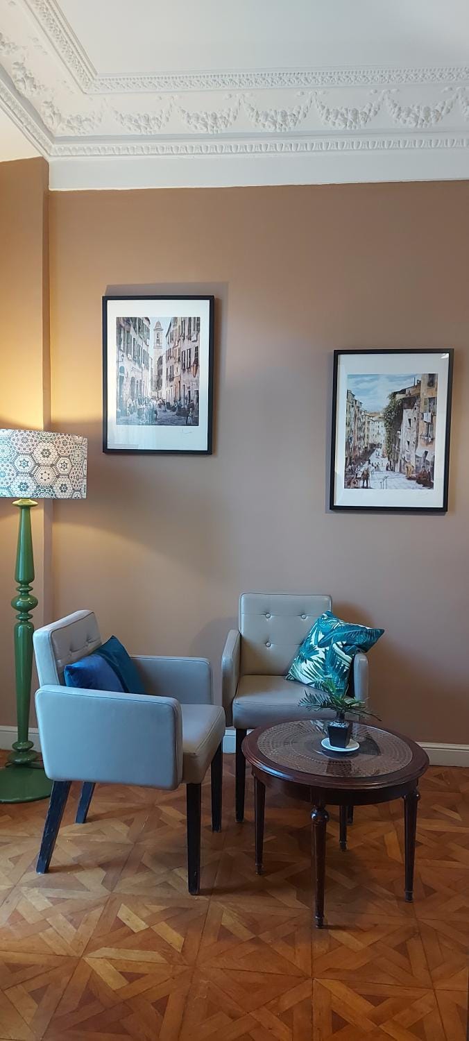 Seating area