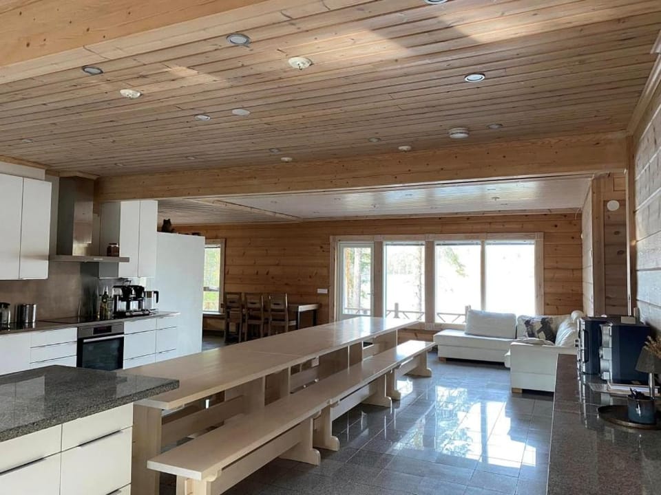 Kitchen or kitchenette, Living room, Dining area, pet friendly