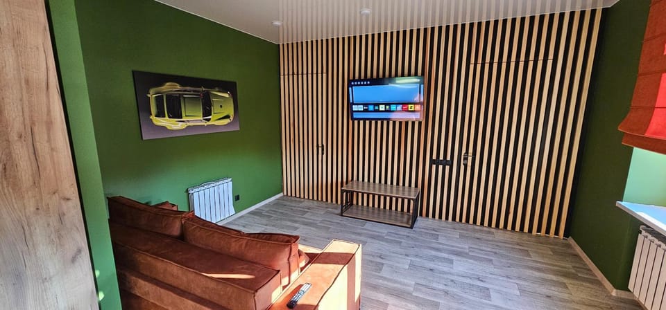 Wood Appartment on Svobody Apartment in Dnipropetrovsk Oblast