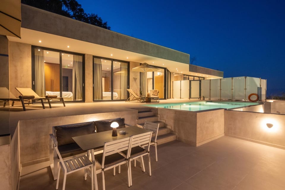 Night, Balcony/Terrace, Swimming pool