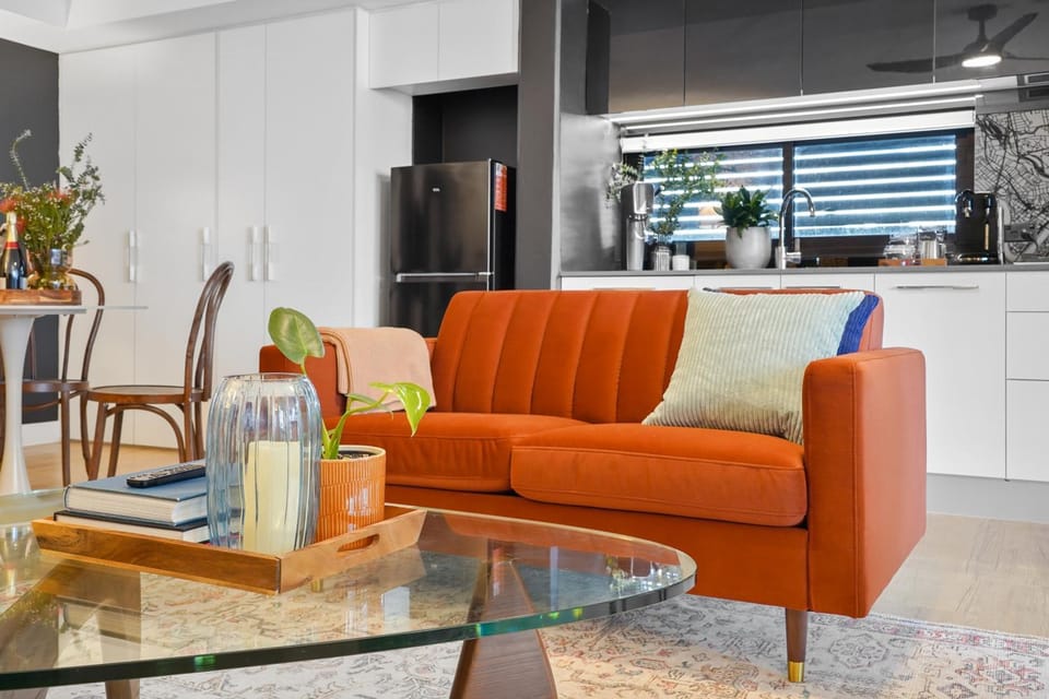 Kitchen or kitchenette, Living room