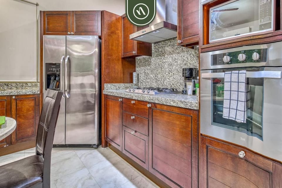 Kitchen or kitchenette, kitchen