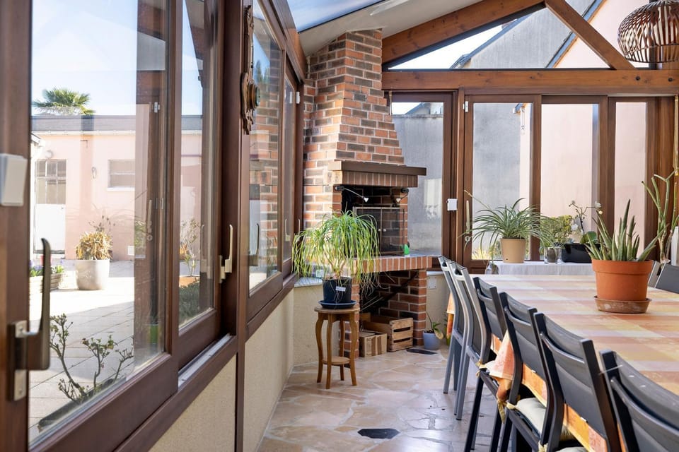 Property building, Living room
