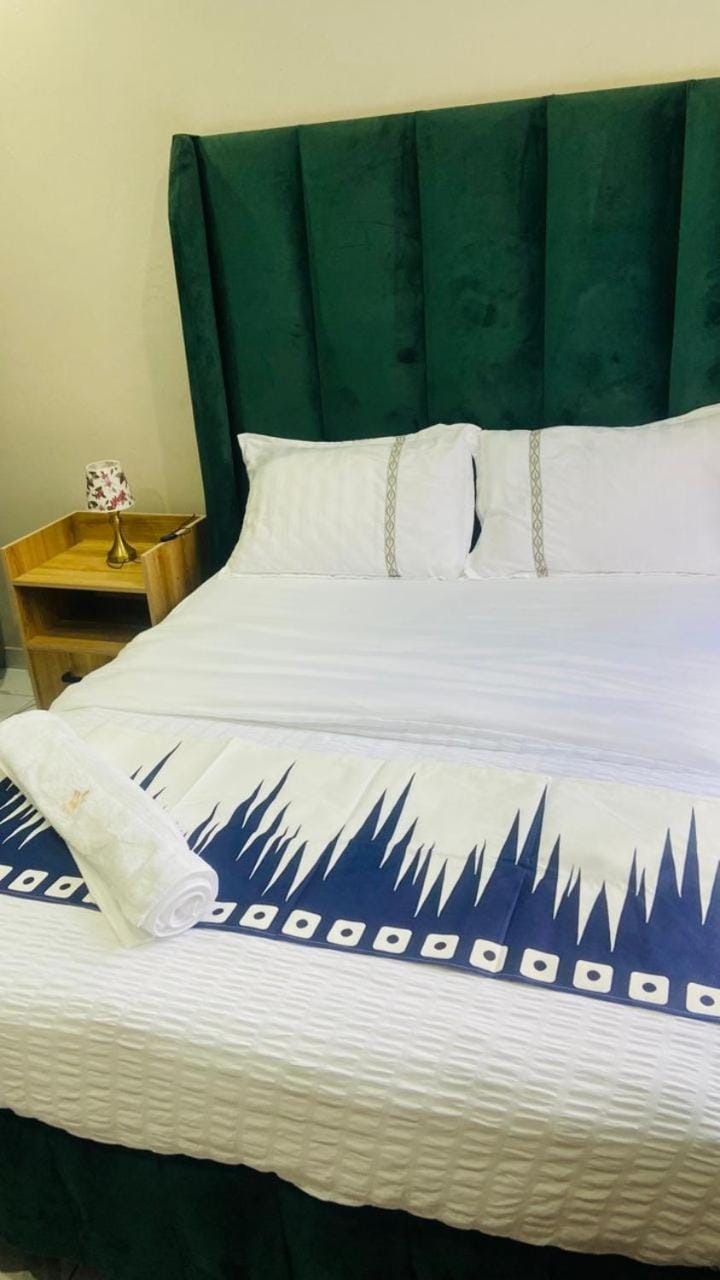 Crown Palace Guesthouse Bed and Breakfast in Pretoria
