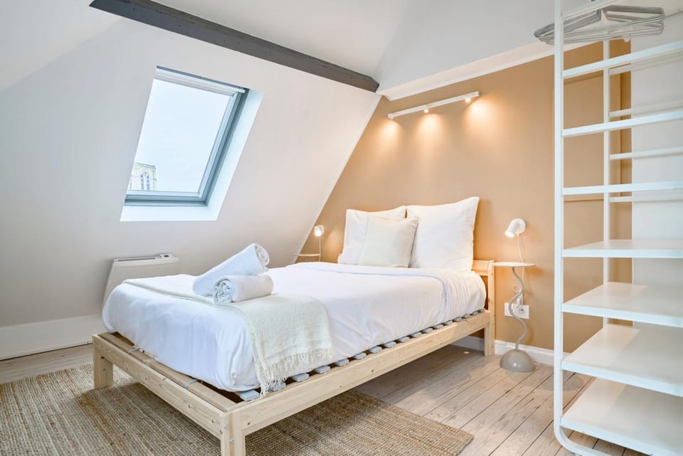 Studio mansardé à deux pas de la Citadelle Apartment in Lille