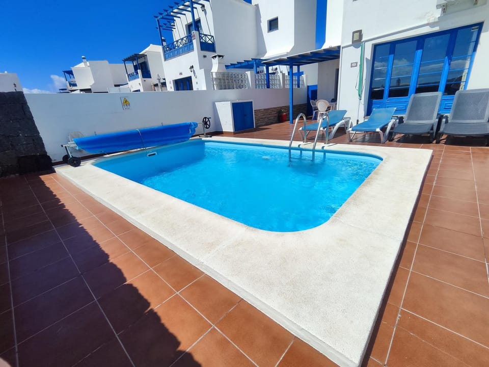 Property building, View (from property/room), Balcony/Terrace, Balcony/Terrace, Swimming pool