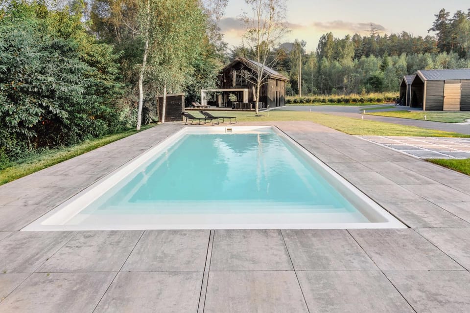 Day, Natural landscape, Pool view, Swimming pool