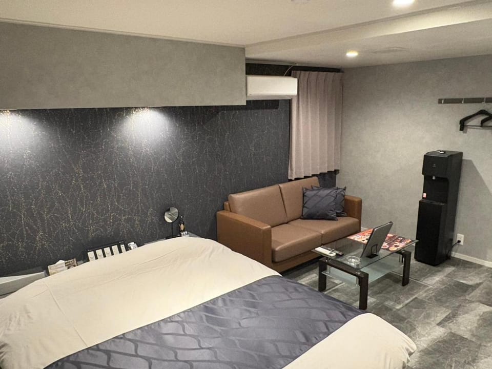 Bed, TV and multimedia, Photo of the whole room, Bedroom, air conditioner