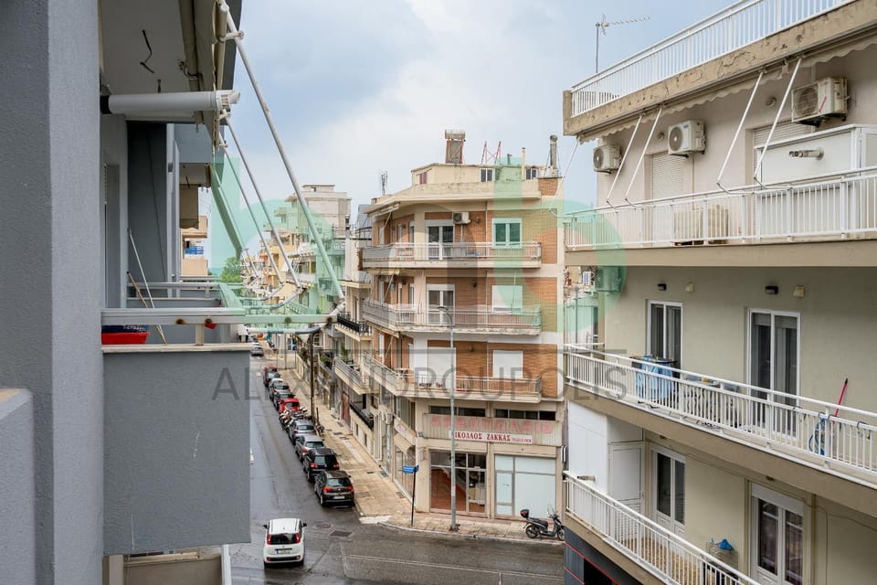 Day, Neighbourhood, Balcony/Terrace, Street view, Location