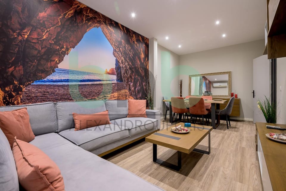 Living room, Photo of the whole room, Seating area, Dining area