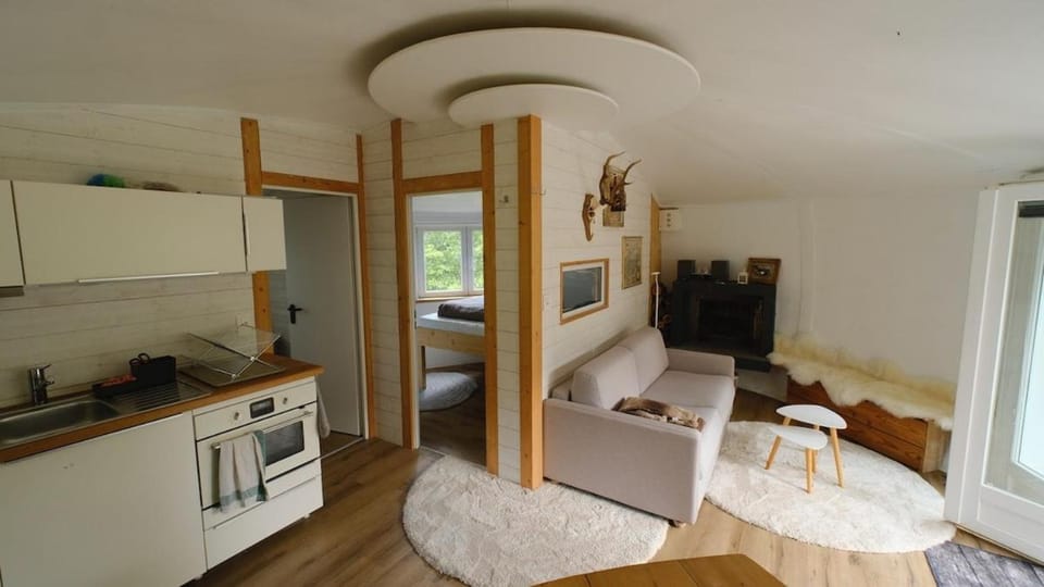 La petite maison ronde Chalet in Haute-Savoie