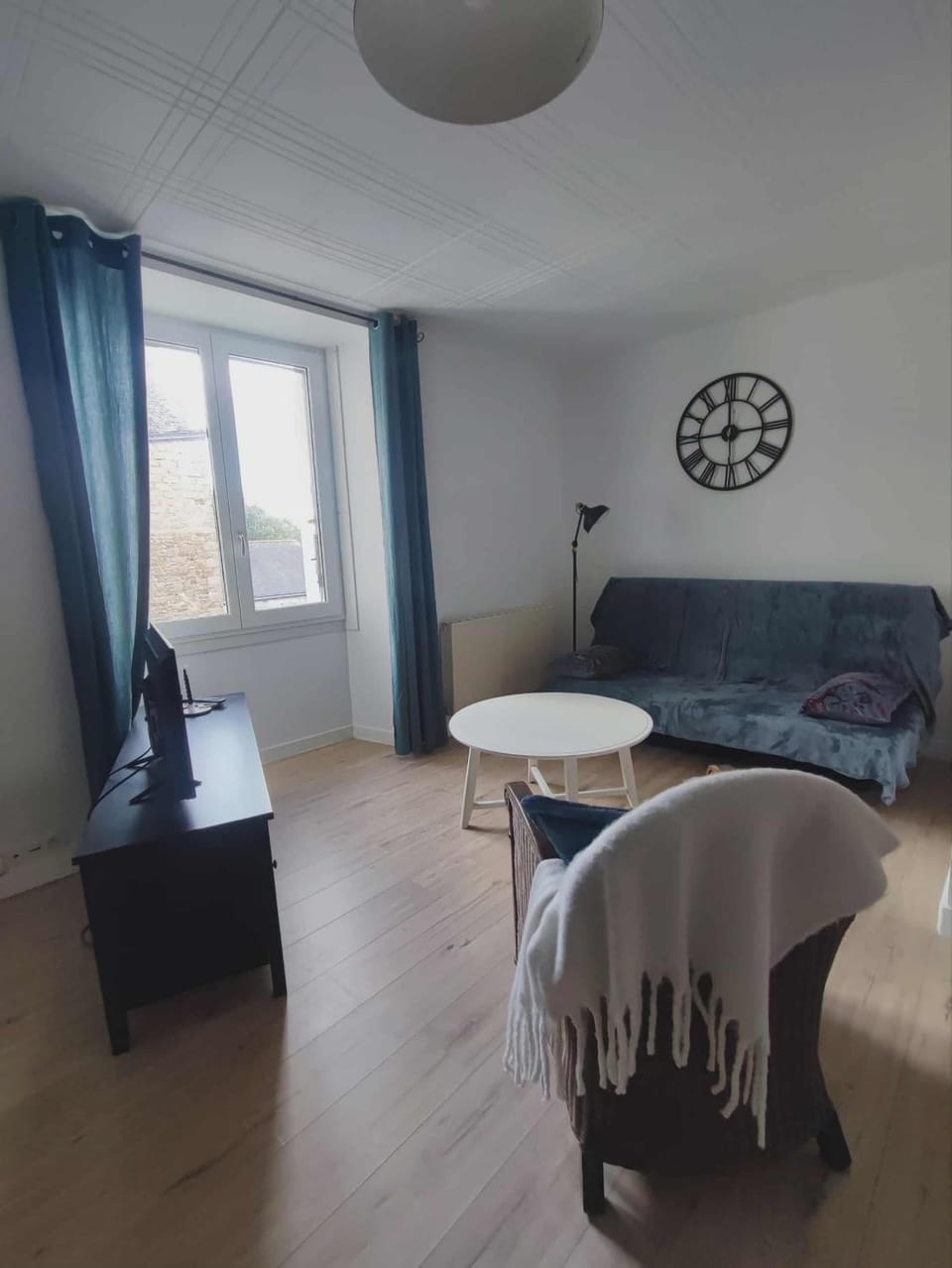 Charmant T2 - Hyper Centre - au calme - lumineux - vue jardin Apartment in Vannes