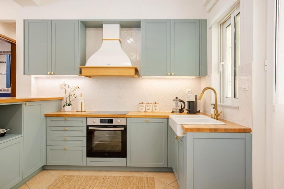 Stylish 2BR-2BA condo in Glifada Apartment in South Athens