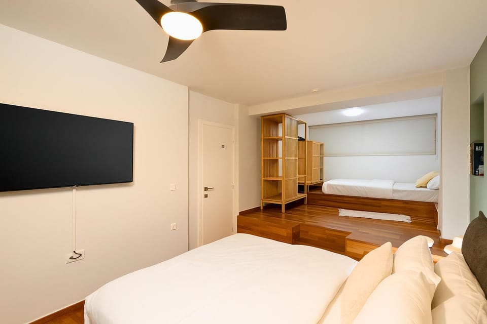 2BR Luxurious Apt in Mets 20 min From Acropolis Apartment in Athens