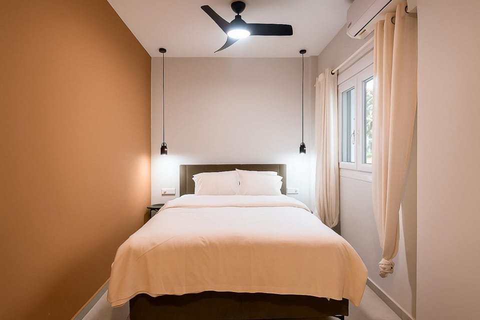 2BR Luxurious Apt in Mets 20 min From Acropolis Apartment in Athens