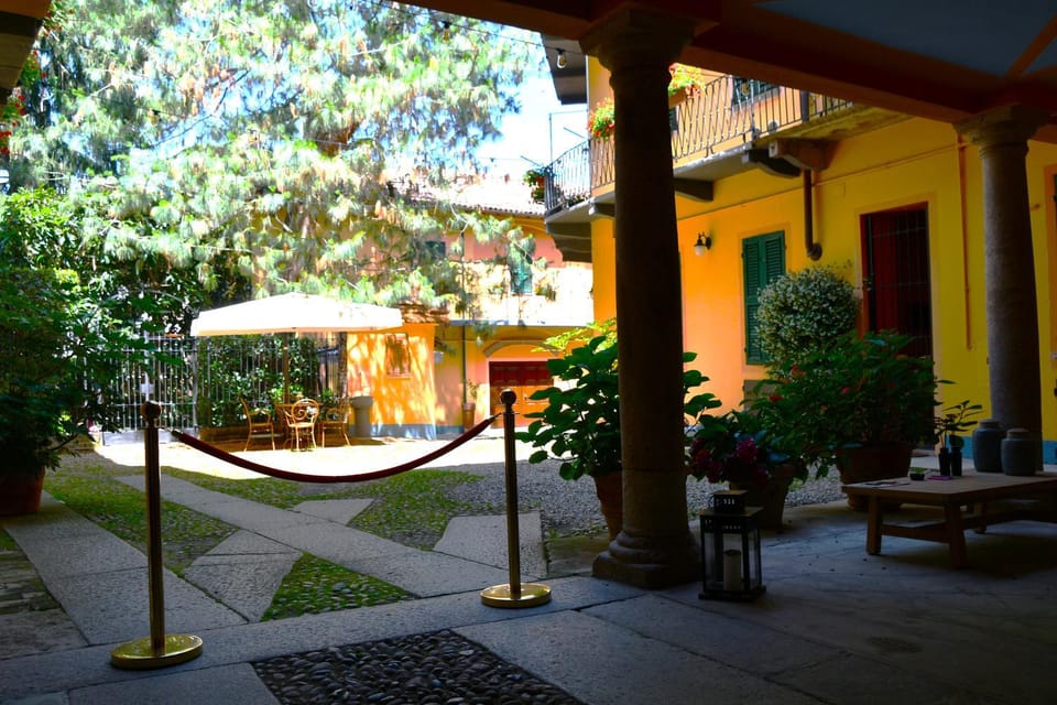 Patio, Inner courtyard view