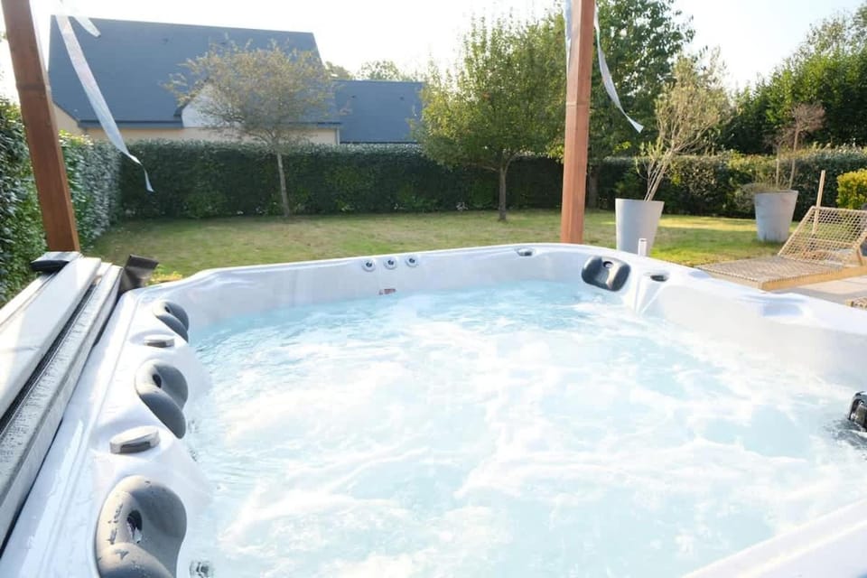 Minimaliste Oasis - Golf & Spa House in Saint-Lô
