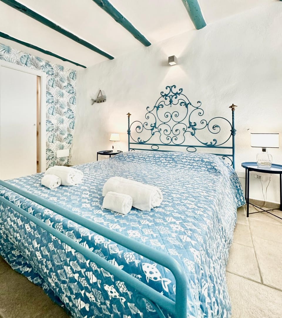 Hostdomus - Varigotti Suite Apartment in Varigotti