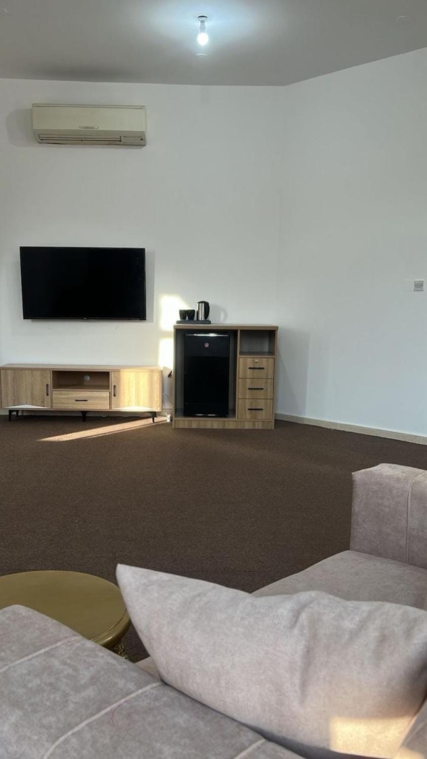 TV and multimedia, Seating area