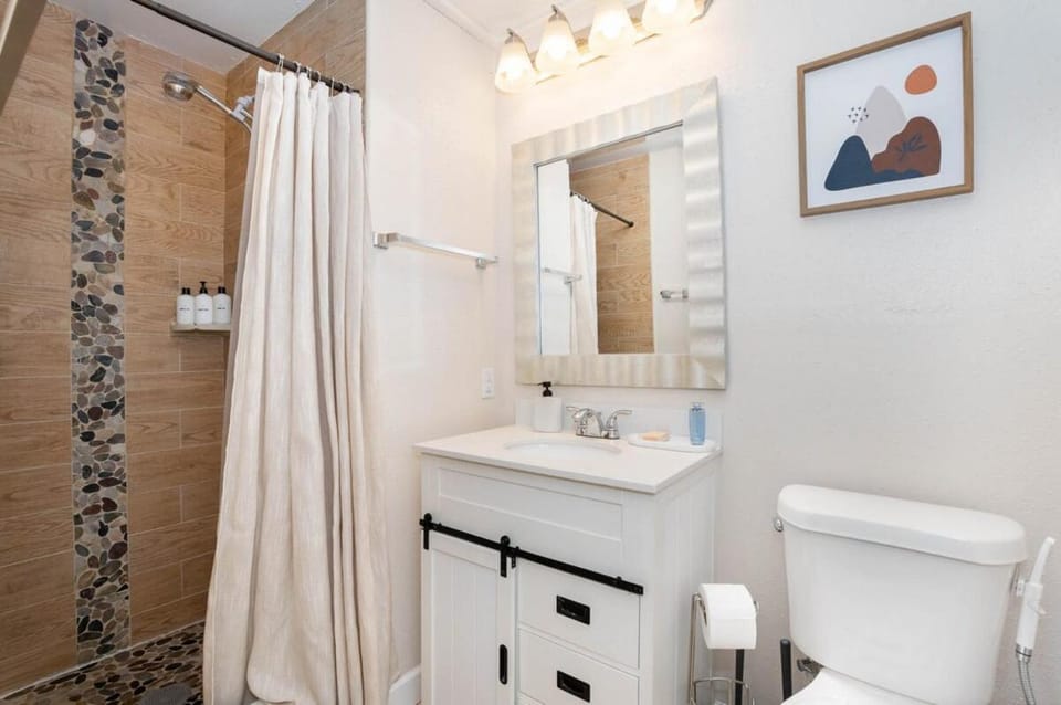 Ginger Home Heated Pool Beach 6mi Pet-Friendly House in Melbourne