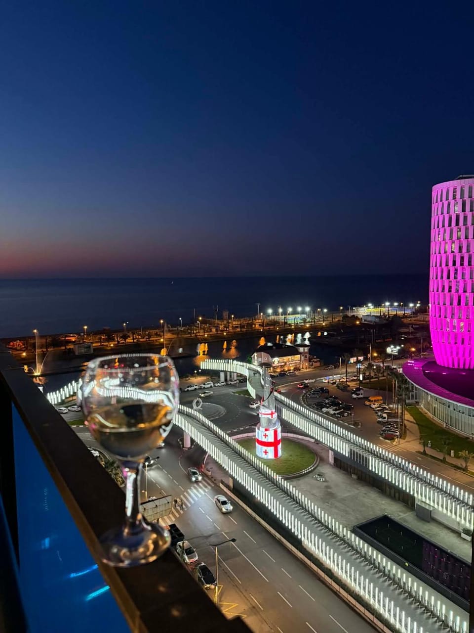 Crown Panorama Orbi Apartment in Batumi
