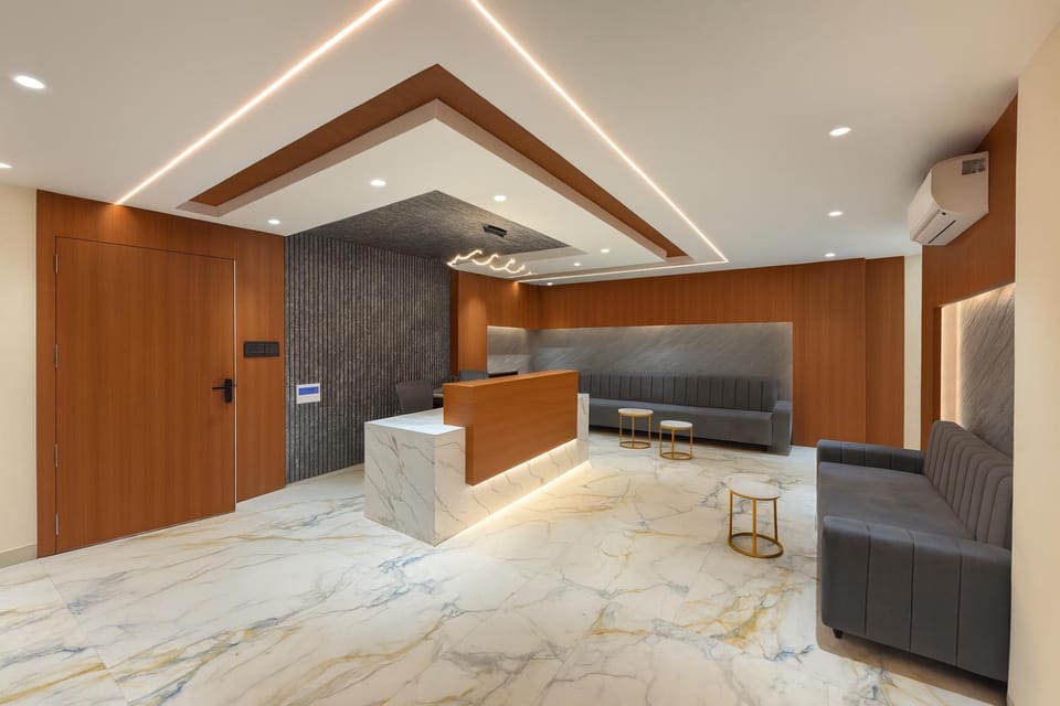 Hotel Rajshree Suites - 1 KMs from Shri Mahakaleshwar Temple Hotel in India