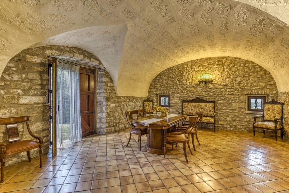 Property building, Living room