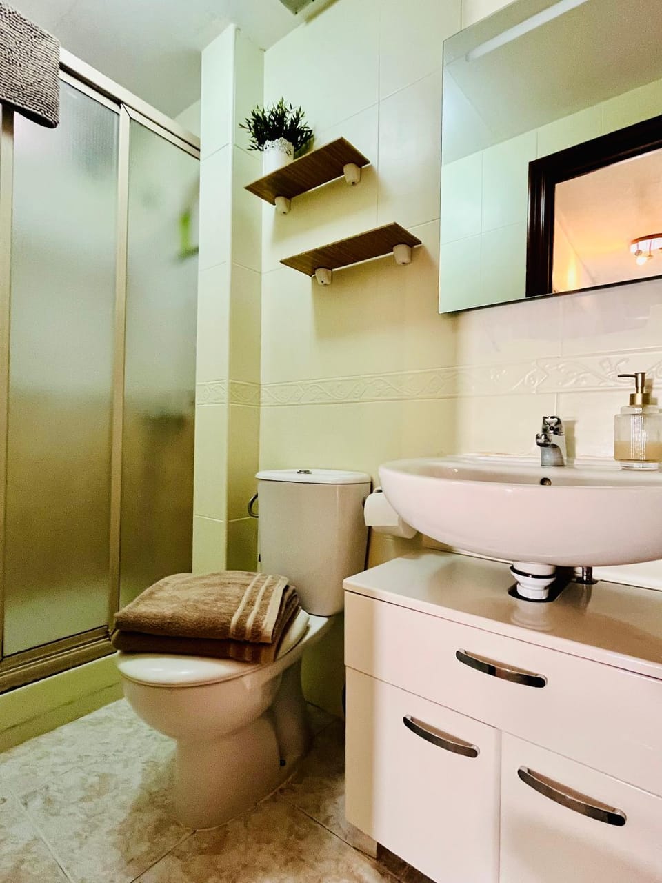 Shower, Toilet, Bathroom