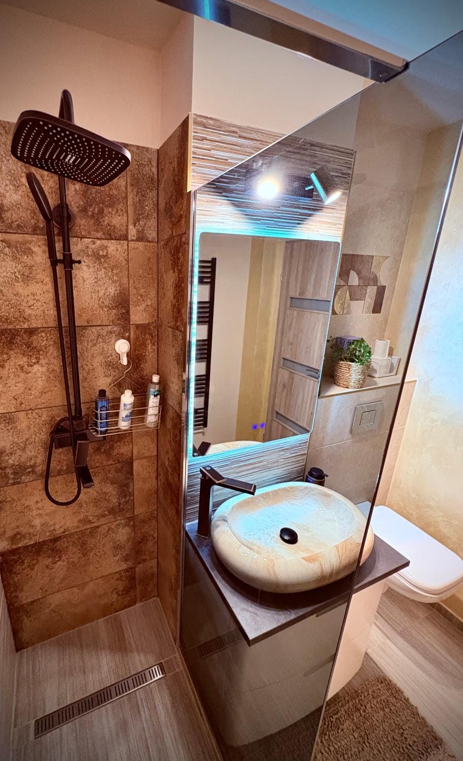 Shower, Bathroom, towels